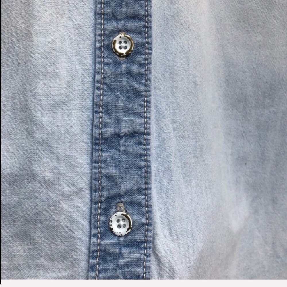 Madewell chambray Two tone button down. Size XS - Picture 5 of 8